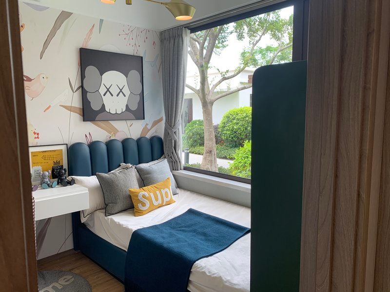 卧室墙纸的材料选择与铺贴技巧